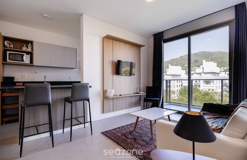 Corrego Grande Apartamento | Stay in a Building With a Pool, Gym, and Leisure - SSL