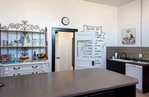 Custer City Casa | Stay in a Historic Bank Built in 1903 - 2 Bedroom in Custer City Newly Renovated