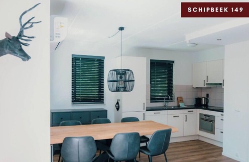Nieuw Heeten Casa | Stay in Bungalow Schipbeek Plus for 6 persons at Vakantiepark de Sallandshoeve and enjoy comfort, tranquility, and nature in Overijssel.