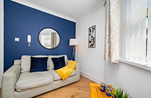 Canton Apartamento | Stay In Cardiff Canton St. John's Court Apartment
