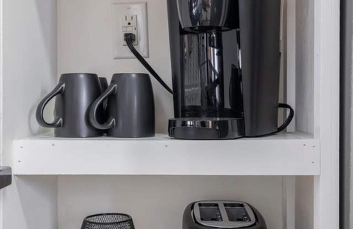 Johnson City Condominio | Stay in heart of Johnson City * Urban Loft *