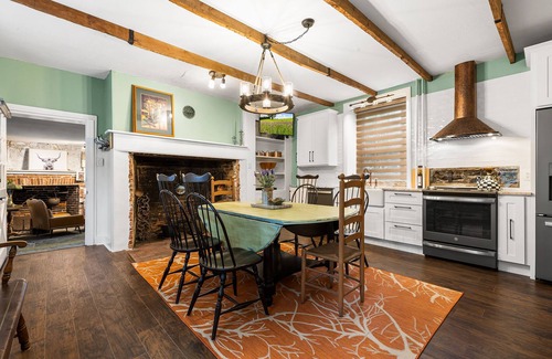 Bensalem Otro | Stay in Historic Bucks County Farmhouse Sleeps 18 -13 beds, 5 baths, 2 kitchens