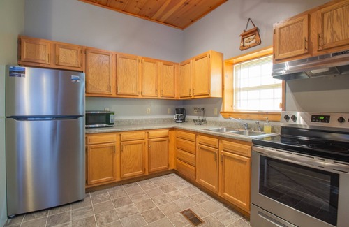 Ohiopyle Apartamento | Stay In Ohiopyle, Closest to the GAP trail, Hot Tub