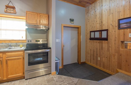 Ohiopyle Apartamento | Stay In Ohiopyle, Closest to the GAP trail, Hot Tub