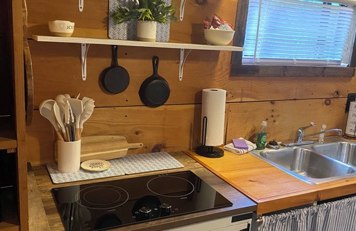 Redford Cabina | Stay in our cozy quiet country getaway just minutes from the Current River