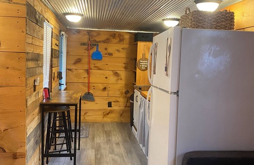 Redford Cabina | Stay in our cozy quiet country getaway just minutes from the Current River