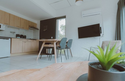 Nieuw Heeten Casa | Stay in the IJssel Plus bungalow for 2 persons at Vakantiepark de Sallandshoeve and enjoy comfort and nature in Overijssel.