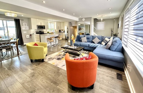 Port Weller West Casa | Long Stays Near Niagara Save 50% Off Now!