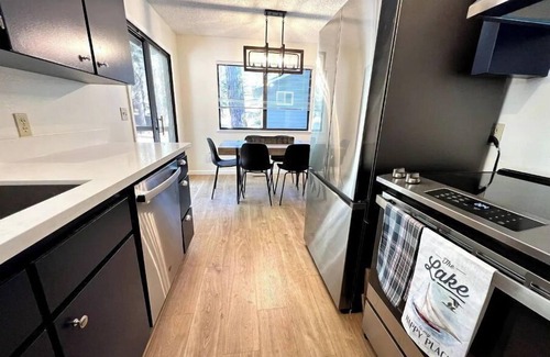 Incline Village Casa | Stay Near Tahoe’s Breathtaking Trails + Hot Tub