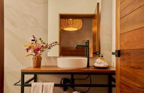 Ruta Independencia Hotel | Stay Ortenxia