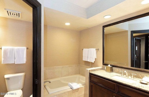 Beaver Creek Complejo | STAY & PLAY @ St. James Place Resort, #208, 2BR, 3BA in Beaver Creek Village!