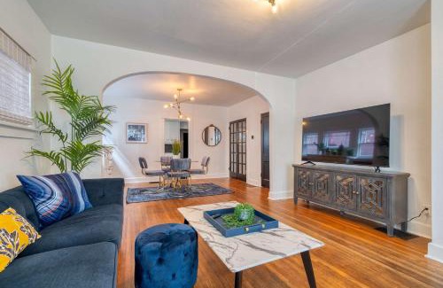 Hosford-Abernethy Apartamento | Stay Portland - Glamourous Old Hollywood Apartment - 92 WalkScore