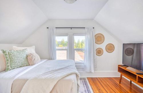 King Casa | Stay Portland - The Garden Cottage on Garfield - 91 WalkScore
