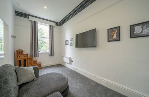 West Derby Apartamento | Stay where it all began for The Beatles!