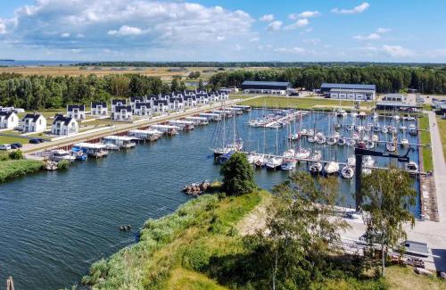 Ostvorpommern Casa | STAY24 - Wasservilla Chalet am Meer