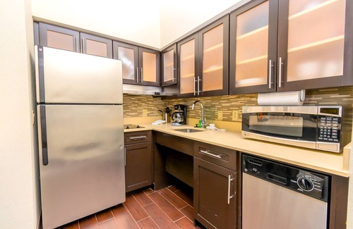 Aldine Hotel | Staybridge Suites Houston IAH - Beltway 8 by IHG