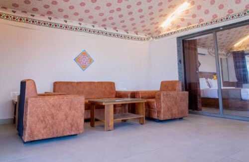 Bhuj Hotel | Stayguru Road to Heaven Resort