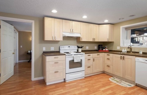 Northwest Portland Apartamento | #StayinMyDistrict St Johns Forest Park Apt