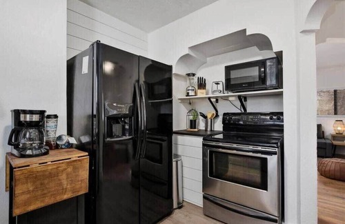 Twin Falls Casa | #StayinMyDistrict Twin Falls Spanish-Boho Getaway