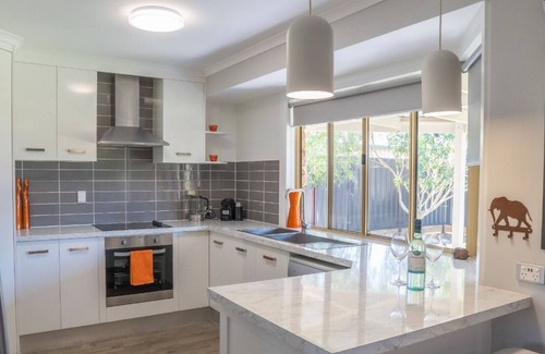 Urraween Casa | Welcome to Stays with Ripley, my beautiful 4bed, 2 bath pet friendly home!