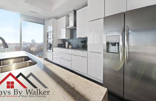 Second Ward Condominio | StaysByWalker Lux 3BR Uptown! Spa/Gym/KingBed