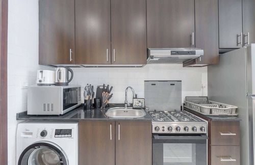 Dubai Apartamento | Dubai South Studio for 2 with Swimming Pool!