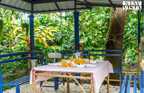 Krishnagiri Villa | StayVista at The River Mist with Bonfire, Jacuzzi