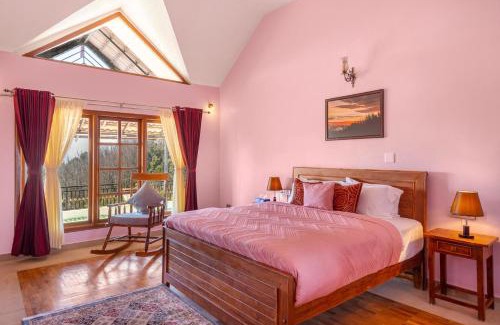 Pudumund Cama Y Desayuno | StayVista at The West Wind 5BHK Villa ooty comp Breakfast