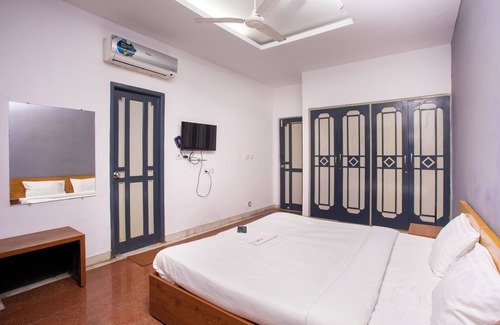 Santhome Hotel | Stayz Inn near Marina Beach