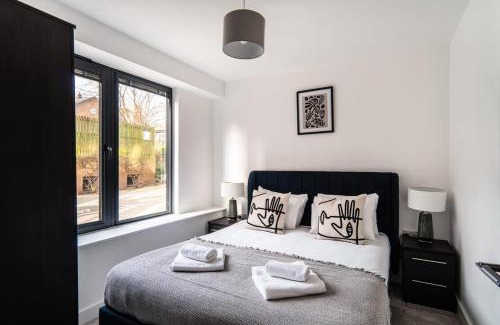 Old Trafford Apartamento | StayZeni, Alexandra Rise Manchester Roomy 1 Bed