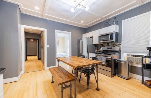 Detroit Condominio | Steam Punk Loft Heaven!