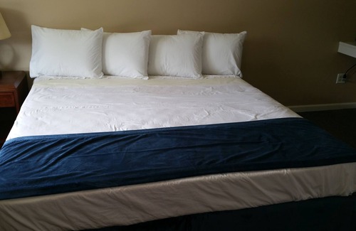 Erie Hotel | Steelhead Inn