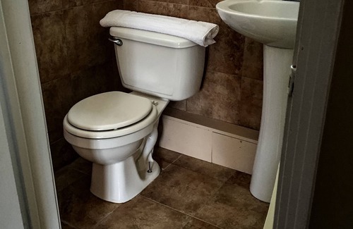 Erie Hotel | Steelhead Inn