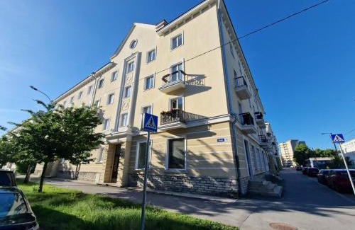 Kesklinn Apartamento | Steps from A Le Coq and Old Town