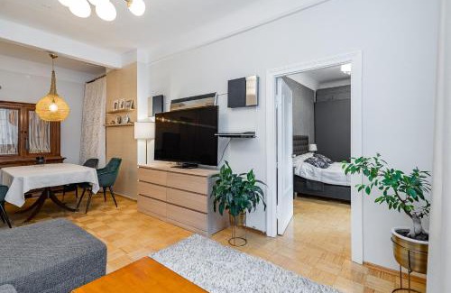 Kesklinn Apartamento | Steps from A Le Coq and Old Town