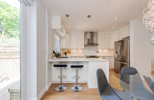 Birch Cliff Casa | Steps from the Beach - 3 Bedroom Home with Garage and Yard