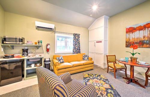 Downtown Branson Casa | Steps to Branson Landing Cozy Downtown Cottage!