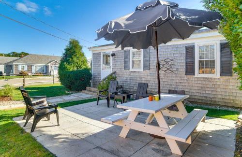 West Hyannisport Casa | Steps to Eats and Craigville Beach! Cape Cod Cottage