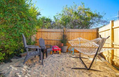 West Hyannisport Casa | Steps to Eats and Craigville Beach! Cape Cod Cottage