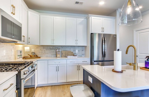 Greenwood Casa | Steps to Lake Greenwood: Waterfront Gem w/ Patio