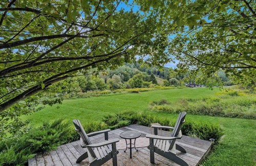 South Pomfret Casa | Steps to S6! Firepit, BBQ, Views! - Little House