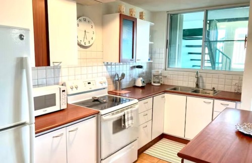 Miradero Condominio | Stevie's Sweet Escape! Cozy 3 bedroom walkup penthouse