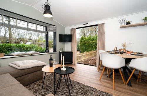 Epe Chalet De Esquí | Stijlvol, rustig chalet midden in de Veluwse natuur mét weidezicht