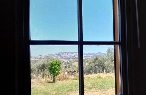 Montefino Casa | Stijlvolle Agriturismo met Zwembad en 5 Goed Uitgeruste Vakantieappartementen