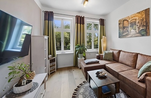 Leipzig Apartamento | Stilvoll und Elegant: Gutshof All-inklusive Balkon Parken Reinigung