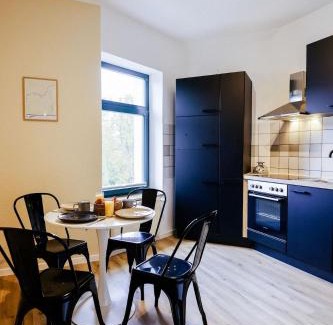 Weissenfels Apartamento | Stilvolle Unterkunft für 4, WLAN - Küche, salt apartments