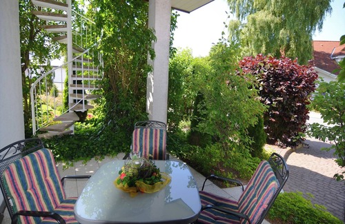 Madfeld Apartamento | Stilvolle Wohnung in Madfeld mit eigener Terrasse