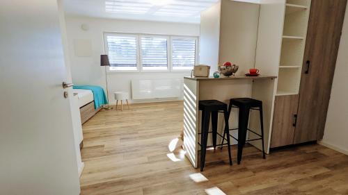 Reinheim Apartamento | Stilvolles Apartment mit Parkplatz, barrierefrei