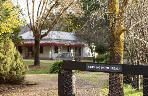 Mansfield Casa | Stirling Homestead Farmstay Cottages Mansfield