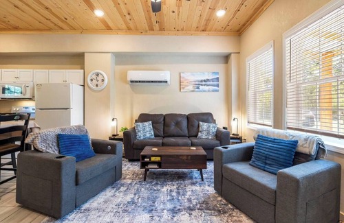 Dunnegan Casa | Stockton Lake Getaway Less than 1/2 mi to Lake